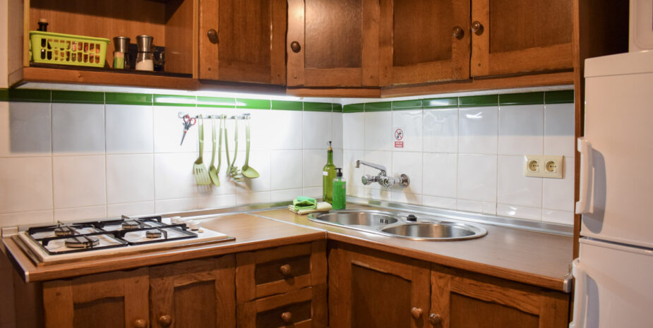 The fully equipped and spacious kitchen